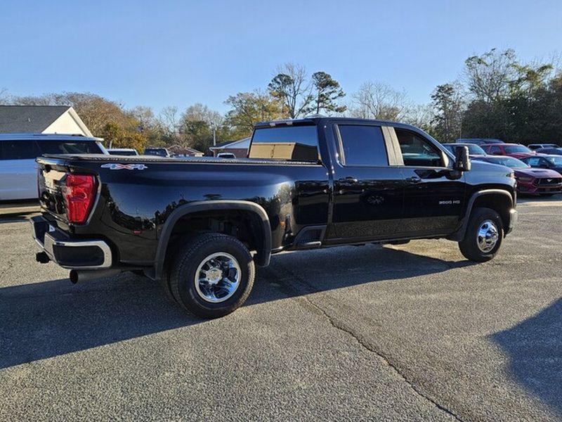 used 2025 Chevrolet Silverado 3500 car, priced at $65,444