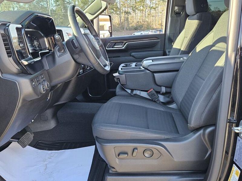 used 2025 Chevrolet Silverado 3500 car, priced at $65,444