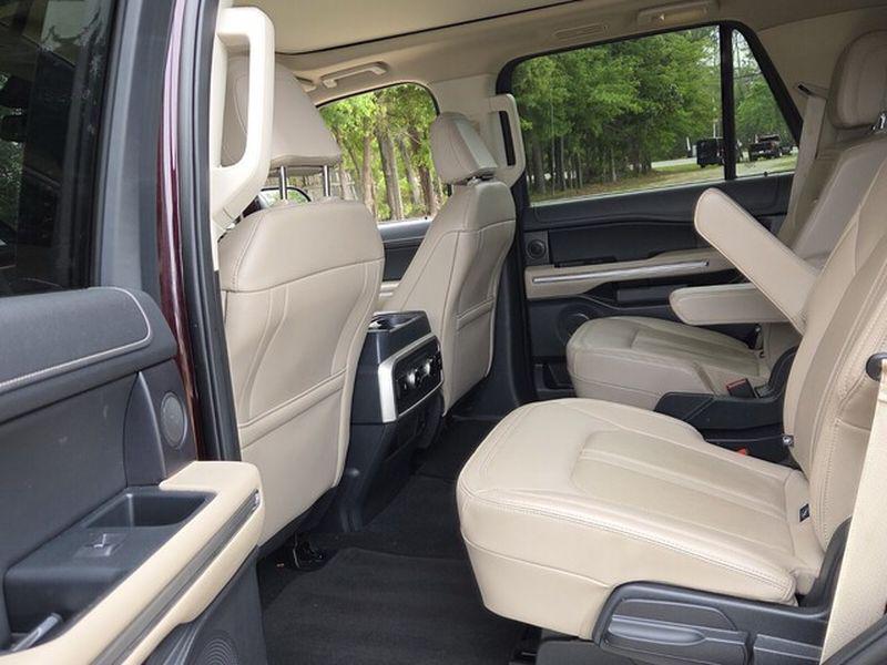 used 2024 Ford Expedition car, priced at $43,995