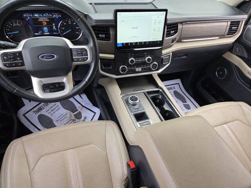 used 2024 Ford Expedition car, priced at $43,995