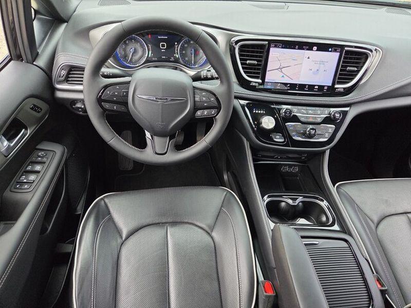 used 2024 Chrysler Pacifica car, priced at $41,185