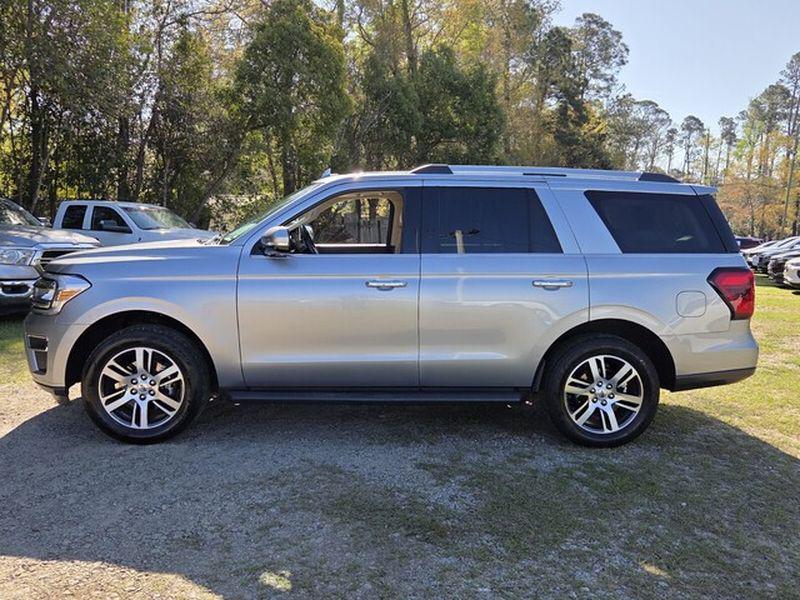 used 2024 Ford Expedition car, priced at $43,995
