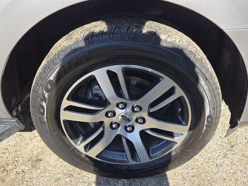 used 2024 Ford Expedition car, priced at $43,995