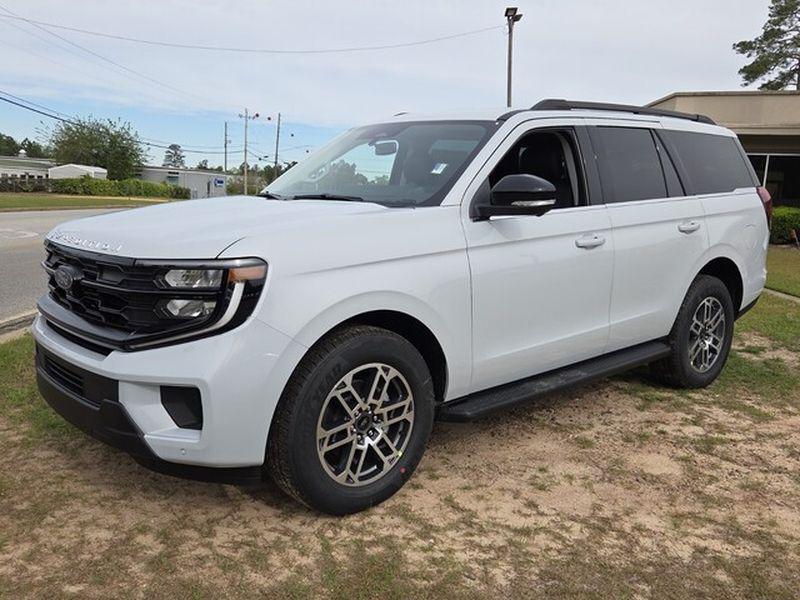 new 2026 Ford Expedition car, priced at $68,437