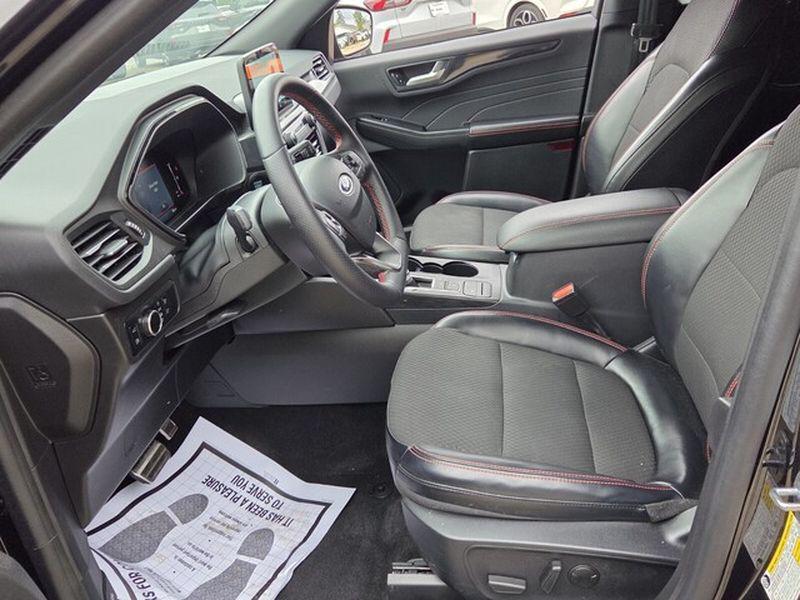 used 2024 Ford Escape car, priced at $24,995