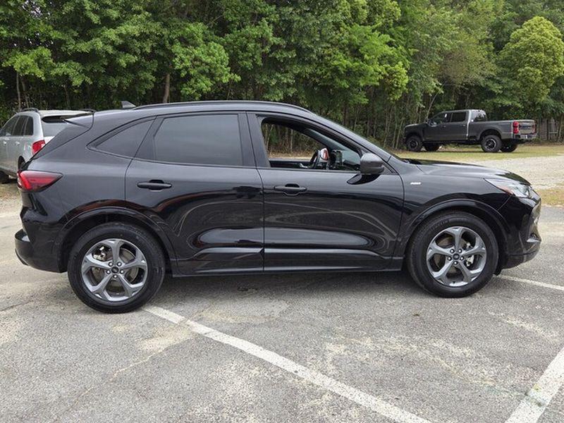 used 2024 Ford Escape car, priced at $24,995