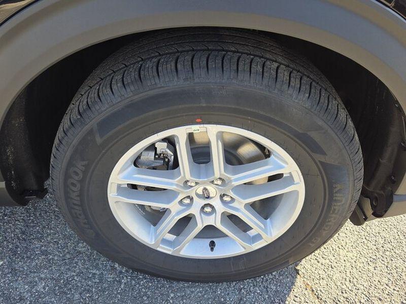 new 2026 Ford Explorer car, priced at $40,760