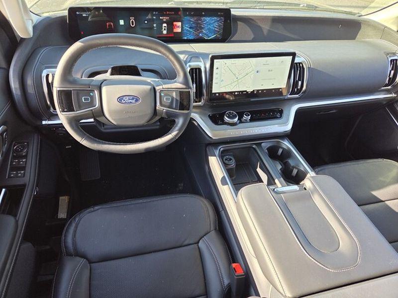 new 2026 Ford Expedition car, priced at $81,900