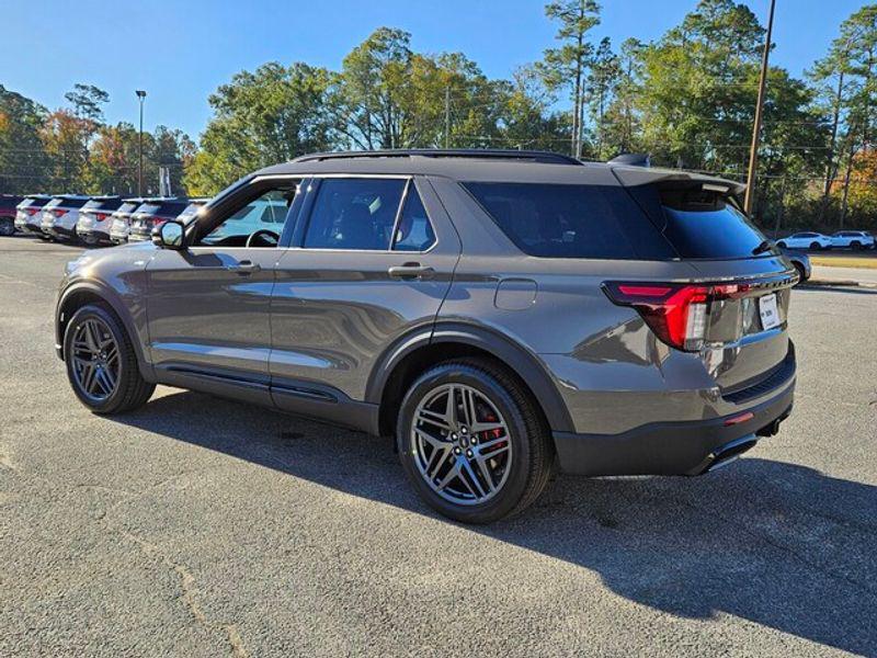 new 2026 Ford Explorer car, priced at $45,983