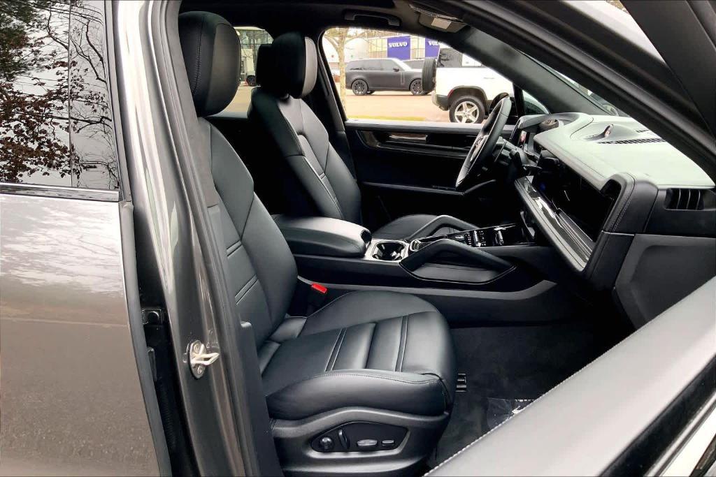 used 2025 Porsche Cayenne car, priced at $127,000
