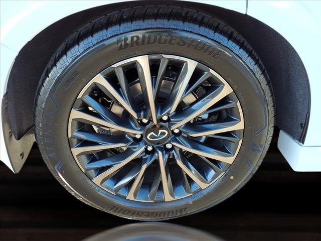 new 2026 INFINITI QX80 car, priced at $107,860