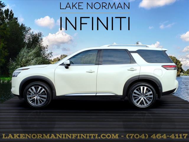 used 2022 Nissan Pathfinder car, priced at $27,900