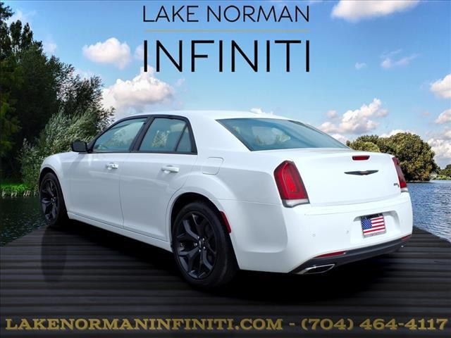 used 2022 Chrysler 300 car, priced at $25,900