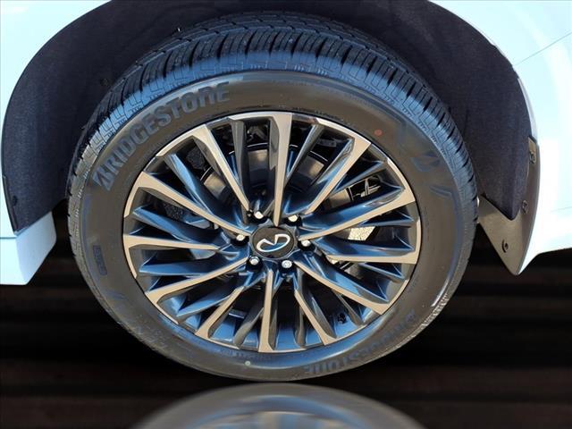 new 2026 INFINITI QX80 car, priced at $107,860