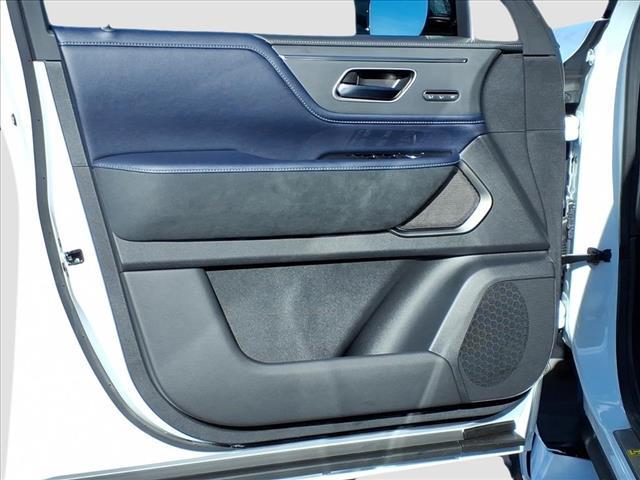 new 2026 INFINITI QX80 car, priced at $98,525