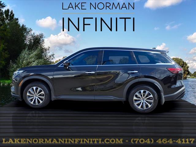 used 2025 INFINITI QX60 car, priced at $37,900
