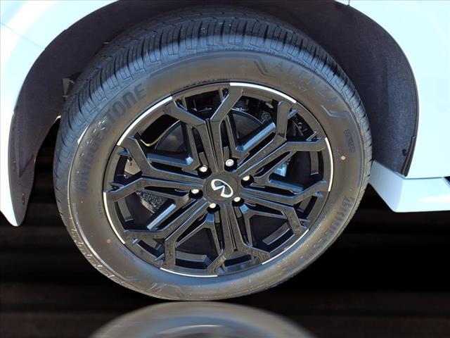 new 2026 INFINITI QX80 car, priced at $98,525