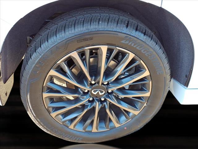 new 2026 INFINITI QX80 car, priced at $108,920