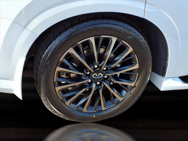 new 2026 INFINITI QX80 car, priced at $107,860