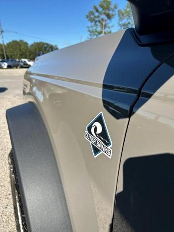 new 2025 Ford Bronco car, priced at $57,291