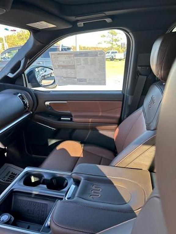 new 2025 Ford Expedition car, priced at $86,575