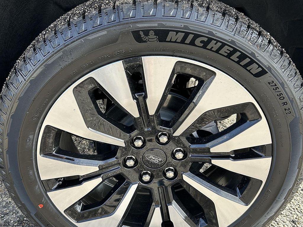 new 2025 Ford Expedition car, priced at $84,150