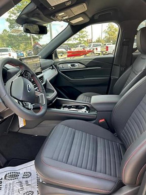 new 2025 Ford Explorer car, priced at $52,650