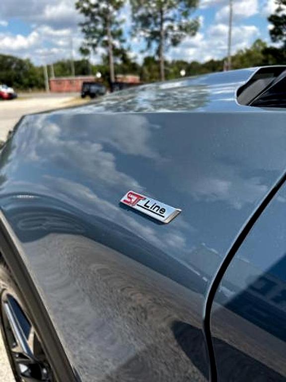 new 2025 Ford Explorer car, priced at $52,650