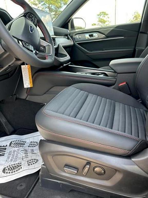 new 2025 Ford Explorer car, priced at $52,650