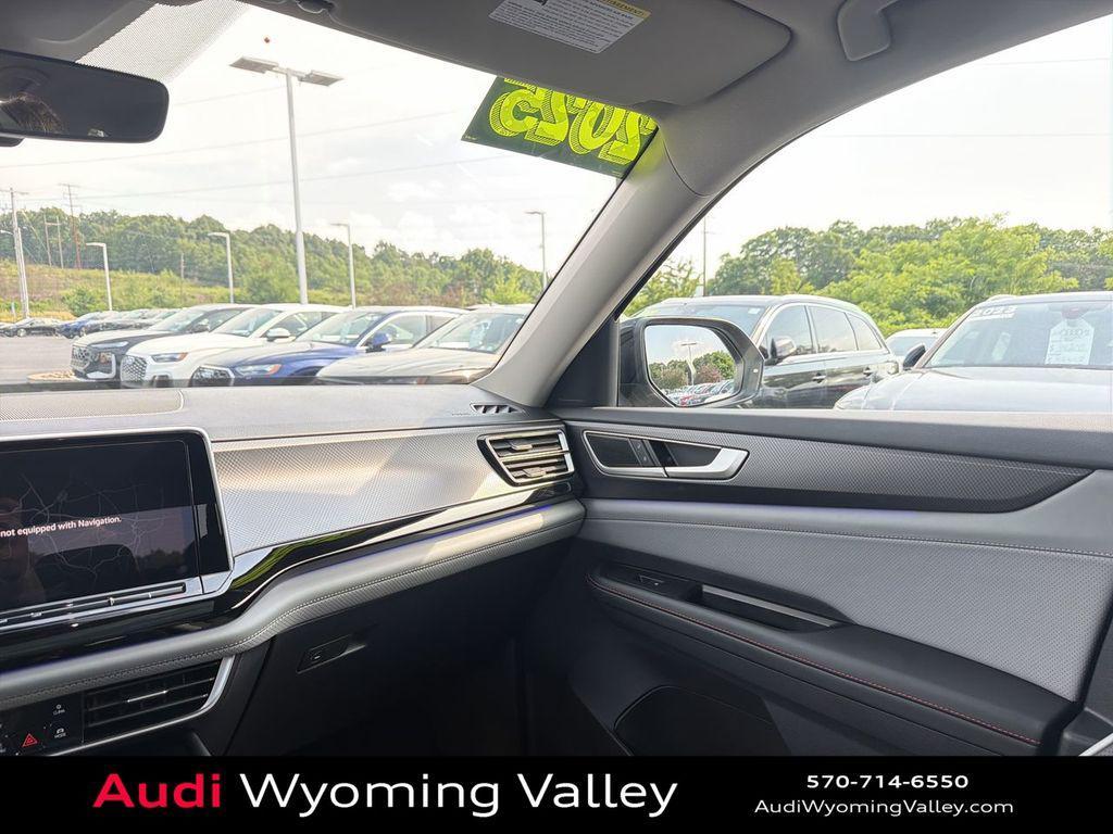 used 2025 Volkswagen Atlas car, priced at $39,820