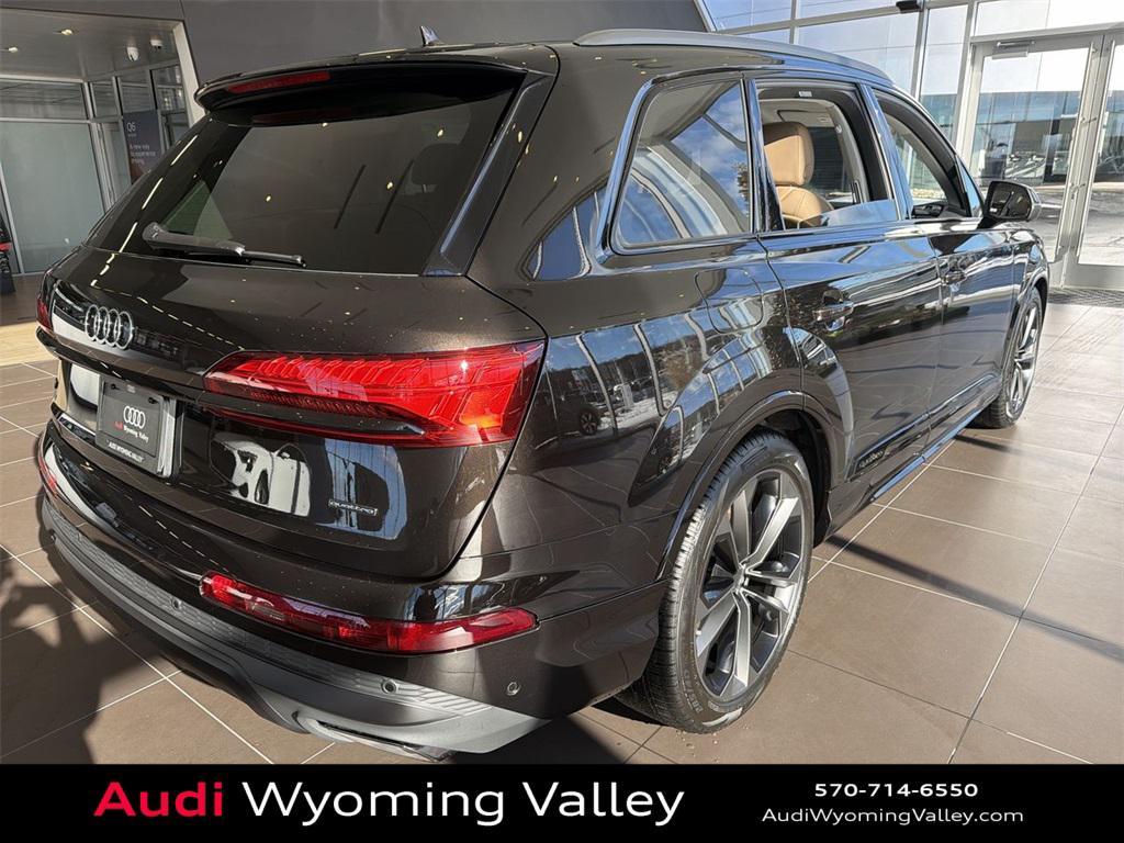 new 2026 Audi Q7 car, priced at $77,540