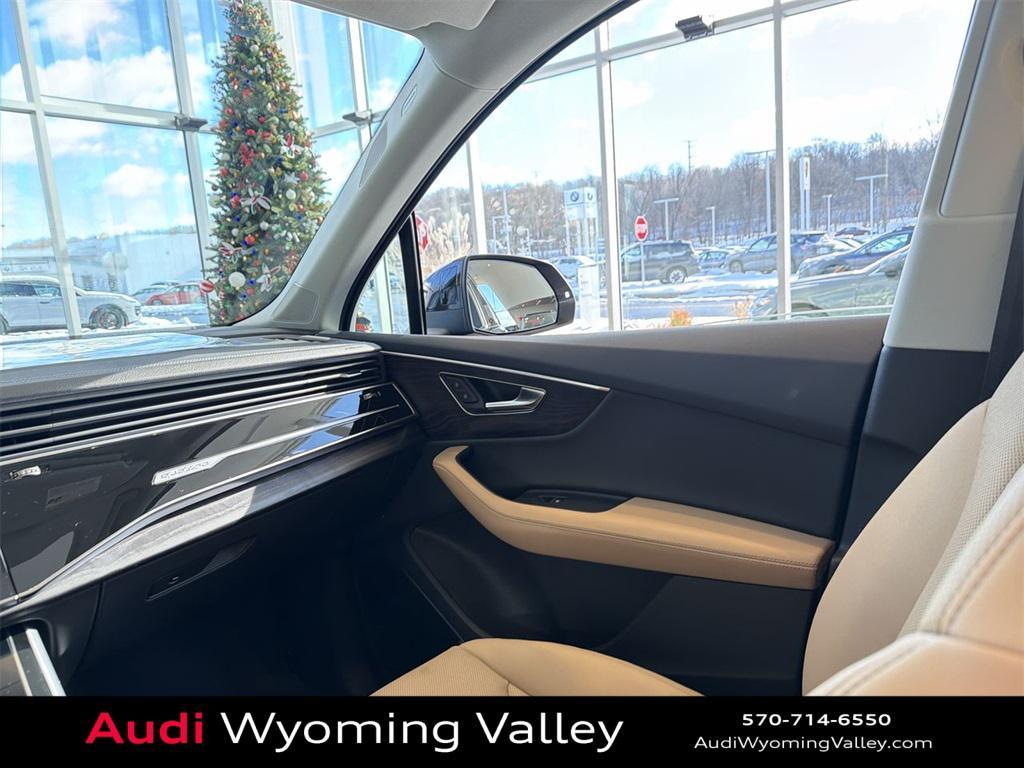 new 2026 Audi Q7 car, priced at $77,540