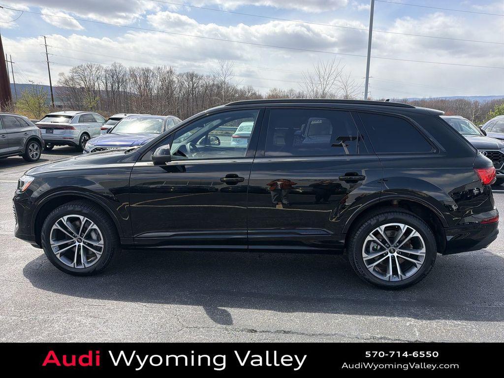 new 2026 Audi Q7 car, priced at $66,595