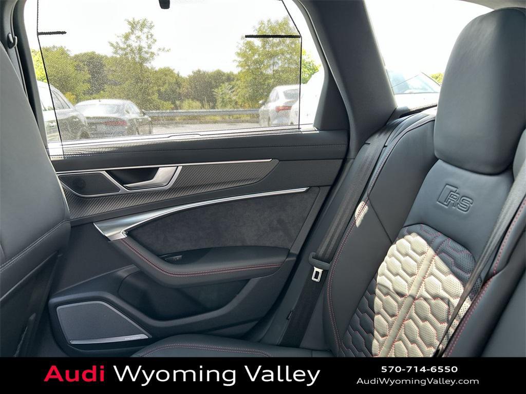 new 2026 Audi RS 6 Avant car, priced at $152,670