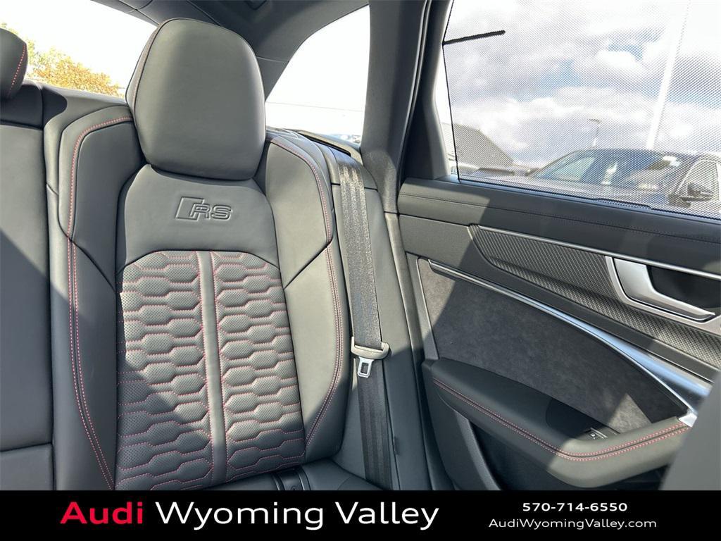 new 2026 Audi RS 6 Avant car, priced at $152,670
