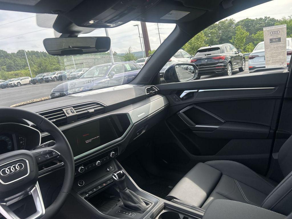 used 2025 Audi Q3 car