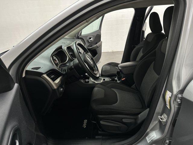 used 2015 Jeep Cherokee car, priced at $5,000