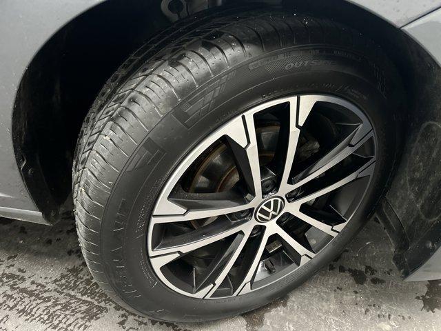 used 2024 Volkswagen Jetta car, priced at $18,600