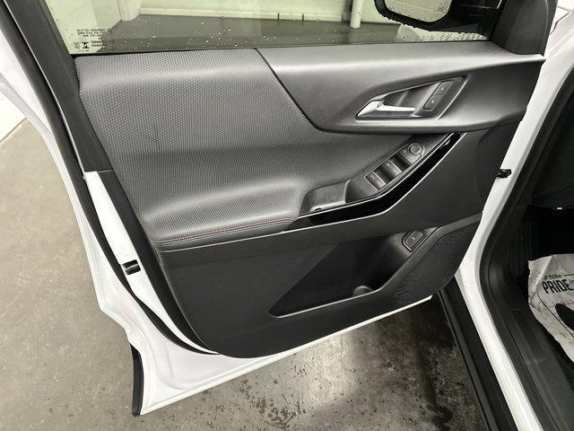 used 2025 Chevrolet Equinox car, priced at $32,900