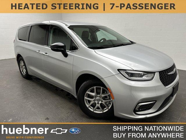 used 2024 Chrysler Pacifica car, priced at $26,000