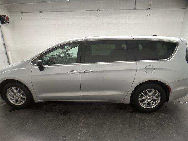 used 2024 Chrysler Pacifica car, priced at $26,000