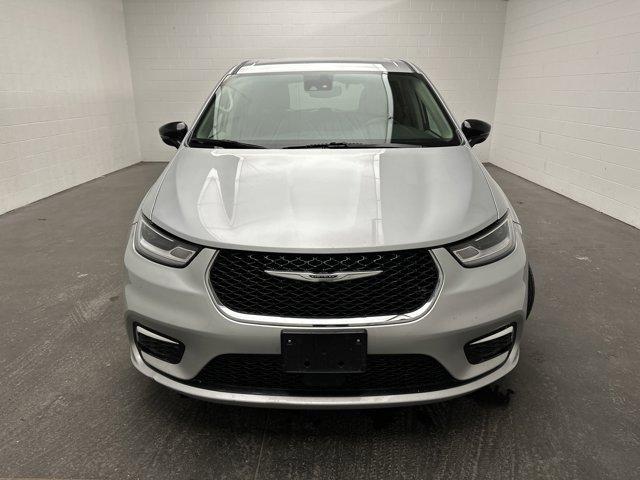 used 2024 Chrysler Pacifica car, priced at $26,000