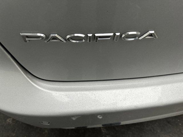 used 2024 Chrysler Pacifica car, priced at $26,000