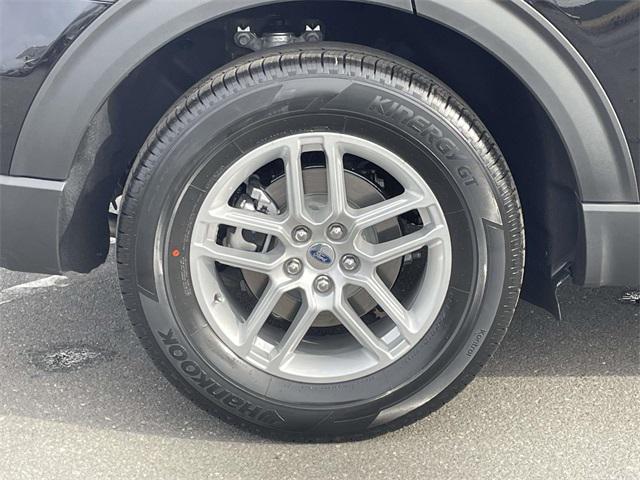 new 2026 Ford Explorer car, priced at $40,179