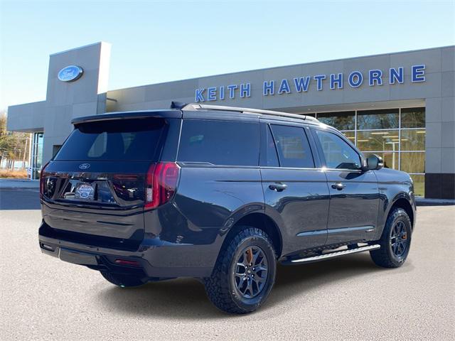 new 2025 Ford Expedition car, priced at $81,678