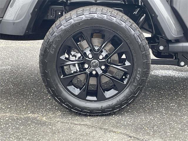 used 2025 Jeep Gladiator car, priced at $35,623