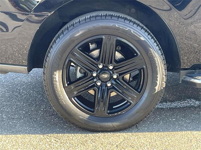 used 2021 Ford Expedition car, priced at $34,000