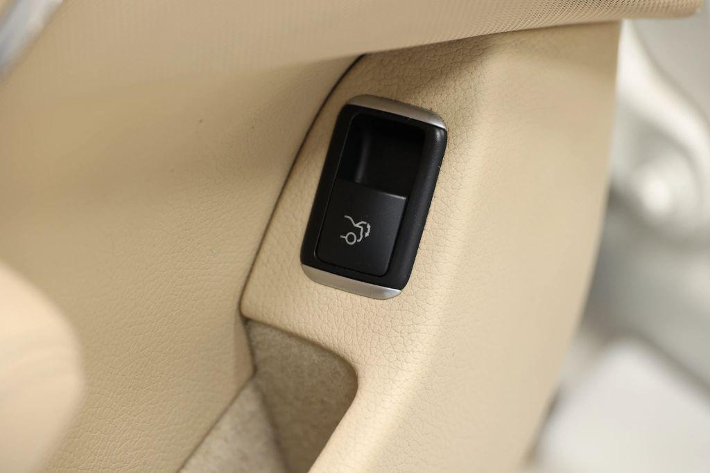 used 2016 Mercedes-Benz SL-Class car, priced at $24,585