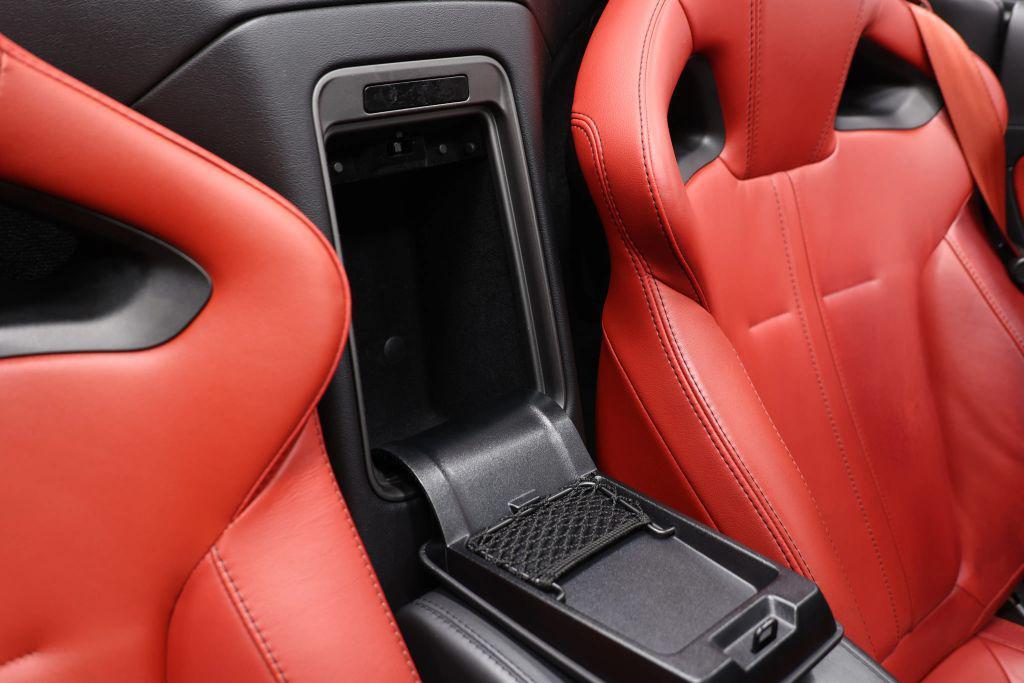 Jaguar F-Type view 54