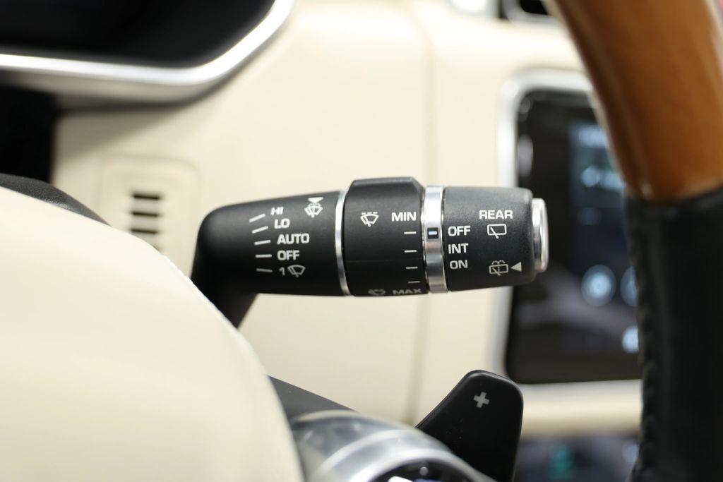 used 2020 Land Rover Range Rover car, priced at $34,999